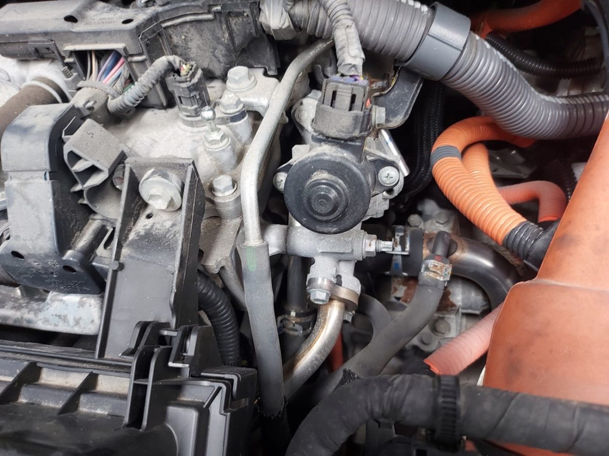 EGR-equipada-en-un-motor-1.8-hibrido-Toyota-Wynns-1200×899 systeme EGR dans un véhicule hybride essence
